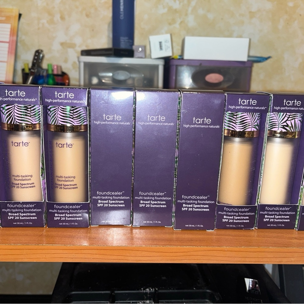 NIB tarte foundcealer choose shade